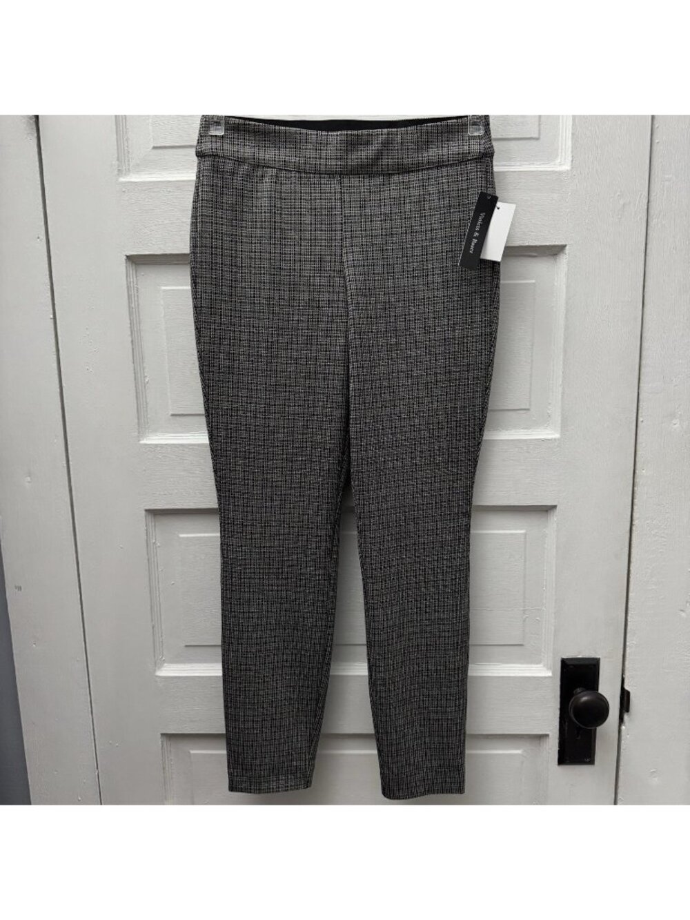 NWT Violets & Roses Plaid Pull On Ankle Pants Women’s Size 4/27 Career